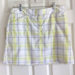 IZOD PERFORMANCE Skort